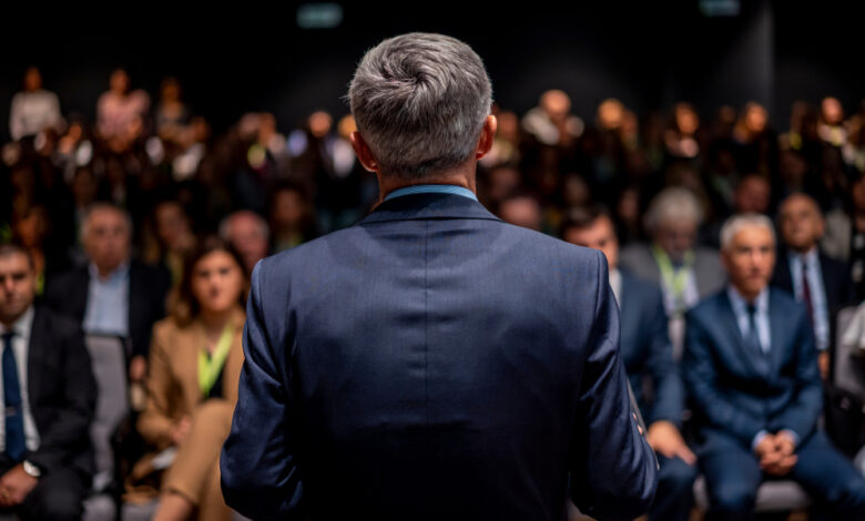 What Makes Political Leaders Such Captivating Communicators? » ScienceABC