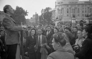 Six Ways To Be An Amazing Public Speaker