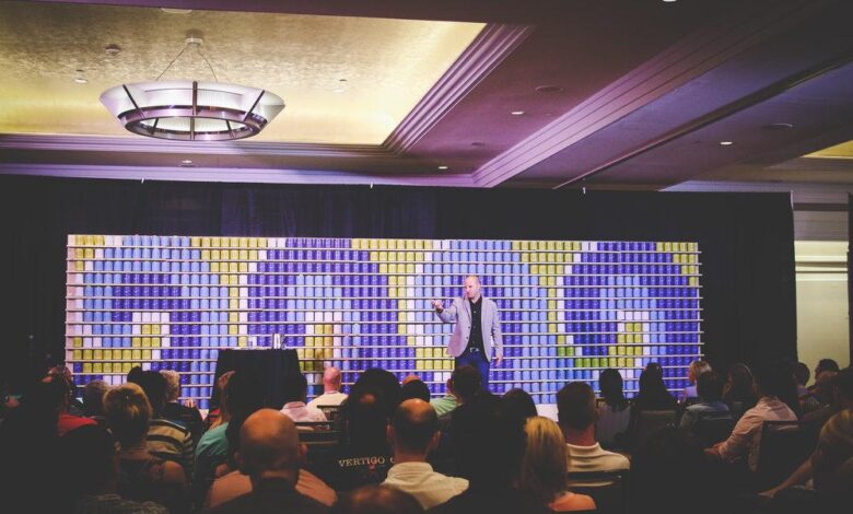 How One Entrepreneur Built A Six-Figure Speaking Business Online